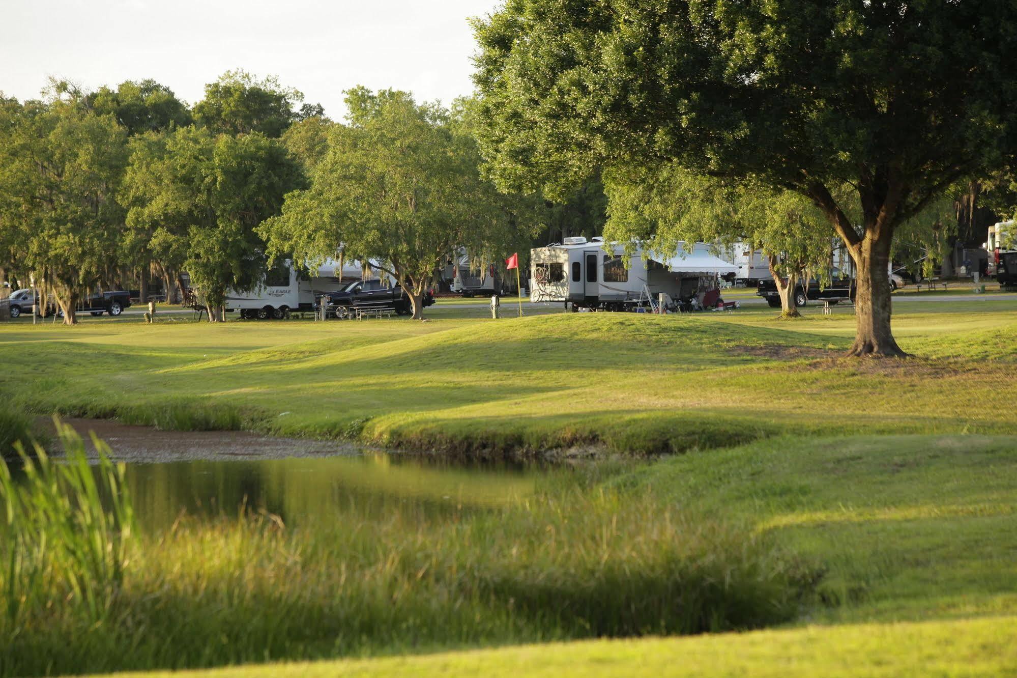 Clerbrook Golf & Rv Resort Caravan Park Clermont Exteriör bild